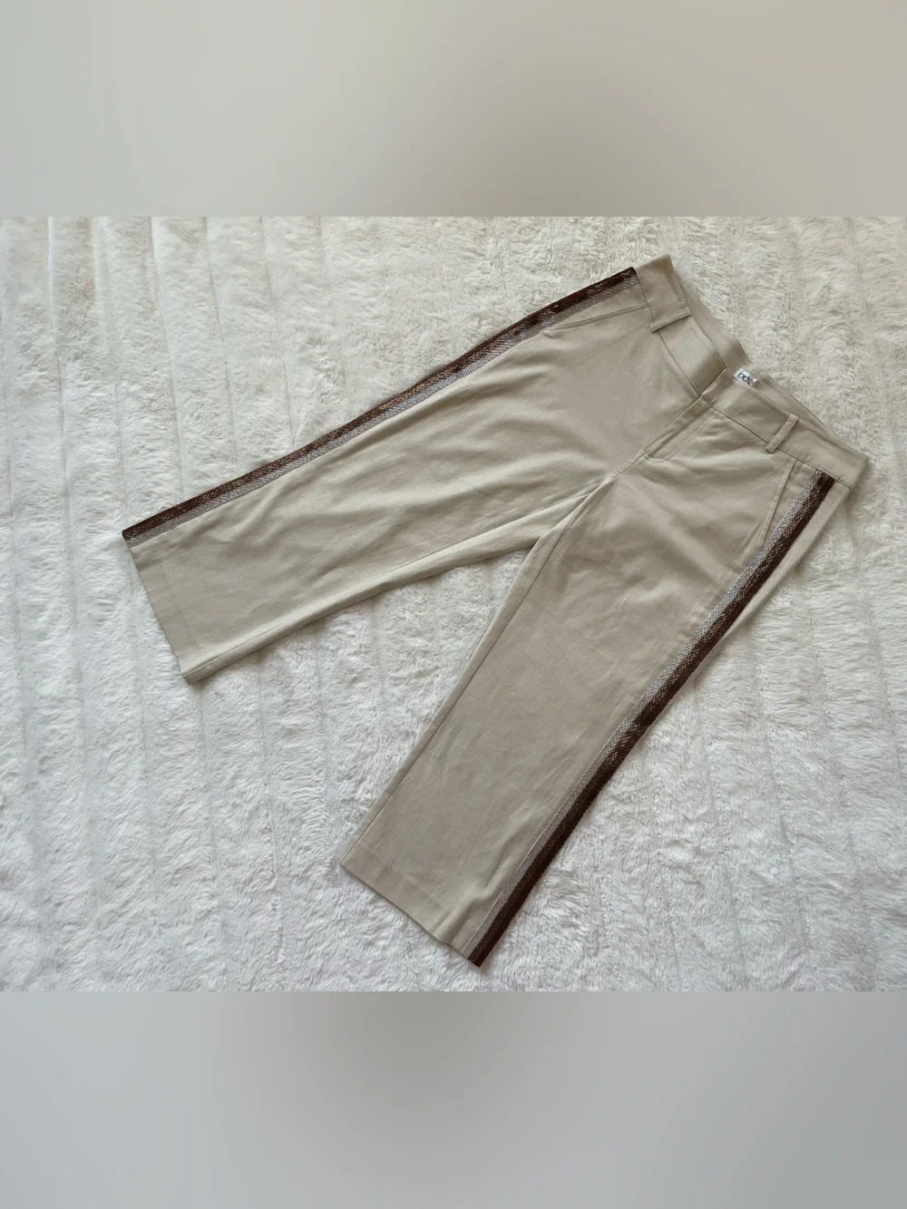 Cache Capri pants. - Picture 1 of 12